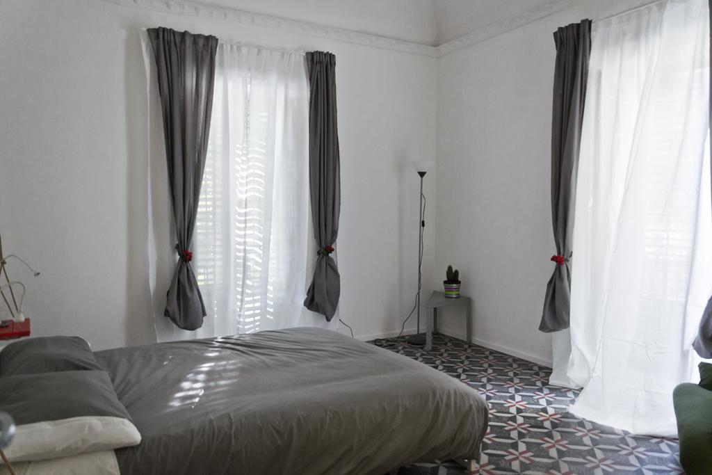 A Casa Di Chiara Hotel Palermo Room photo